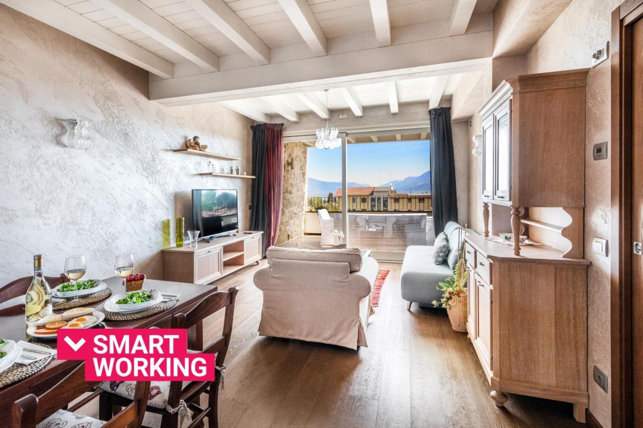 Warda C11 Apartment By Wonderful Italy Desenzano del Garda Kültér fotó